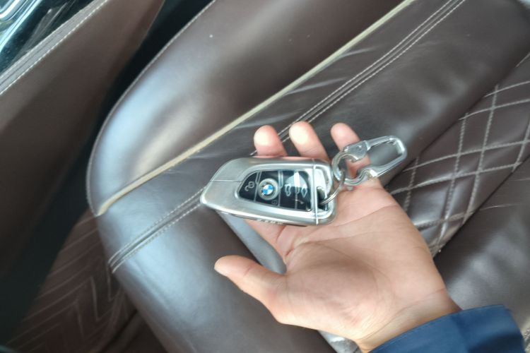 宝马5系 2018款 改款 530Li 尊享型 豪华套装中控内饰11