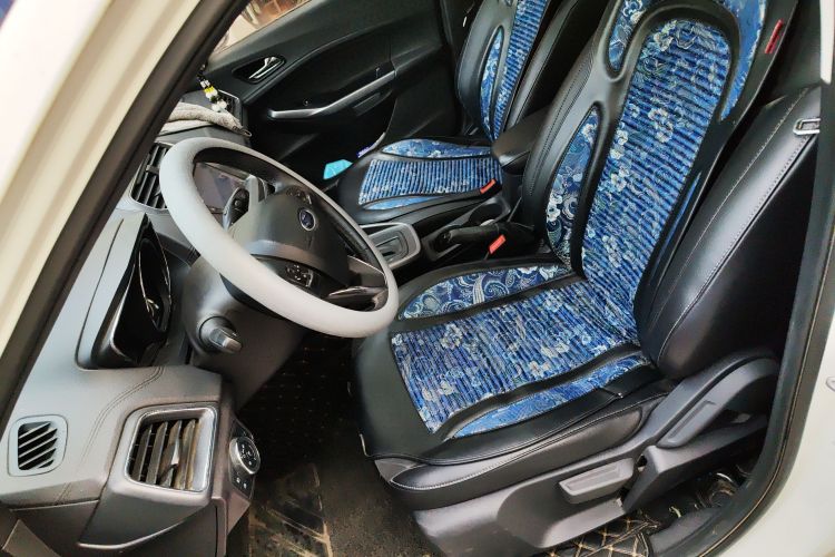 福特 福睿斯 2019款 改款 1.5L 自动悦享型 国VI中控内饰19