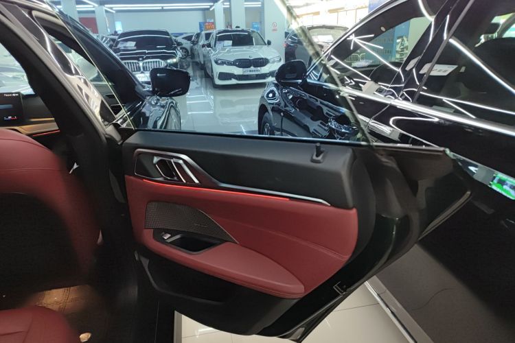 宝马i4 2023款 eDrive40中控内饰7006