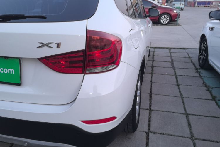 宝马X1 2014款 sDrive18i 领先型车身外观6006