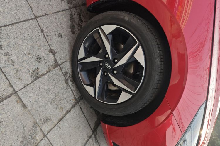 现代 伊兰特 2021款 1.5L CVT GLX精英版车身外观10