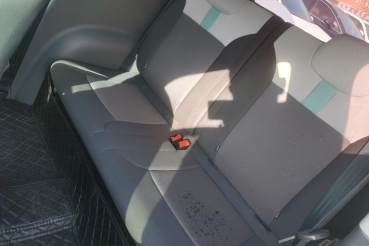 长安启源 长安Lumin 2022款 210km 香甜款中控内饰7004