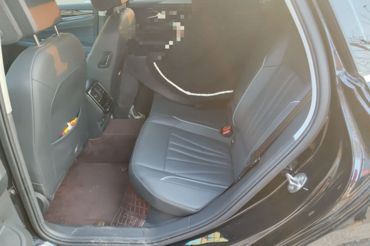 大众 帕萨特 2024款 380TSI 龙腾版中控内饰21