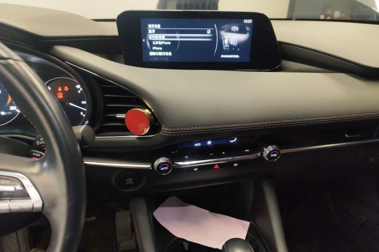 马自达3 昂克赛拉 2022款 2.0L 自动质雅黑曜版中控内饰16