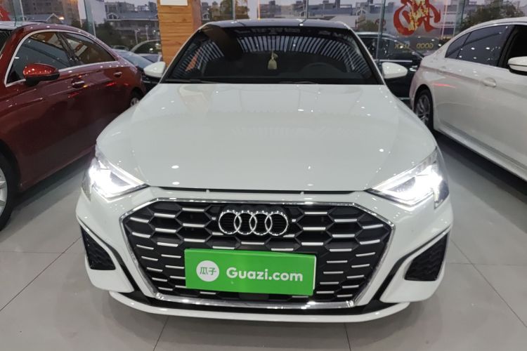 奥迪A3 2024款 A3L Limousine 35 TFSI 时尚运动型车身外观2