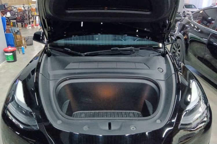 特斯拉 Model Y 2021款 标准续航后驱版局部细节24