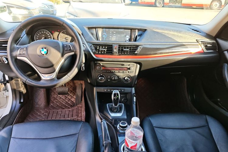 宝马X1 2015款 sDrive18i 时尚晋级版中控内饰12