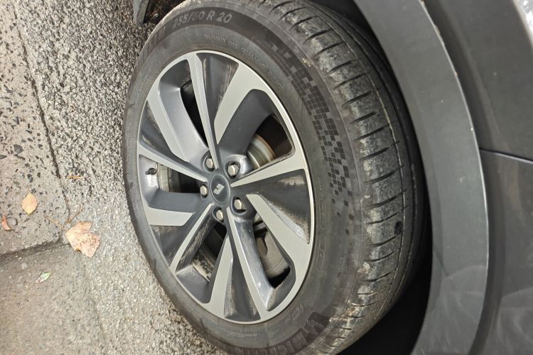 理想汽车 理想ONE 2021款 增程6座版车身外观6007