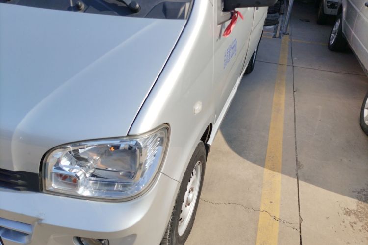 五菱汽车 五菱之光 2020款 1.2L 厢式运输车实用型 国VI 2座 LSI局部细节36