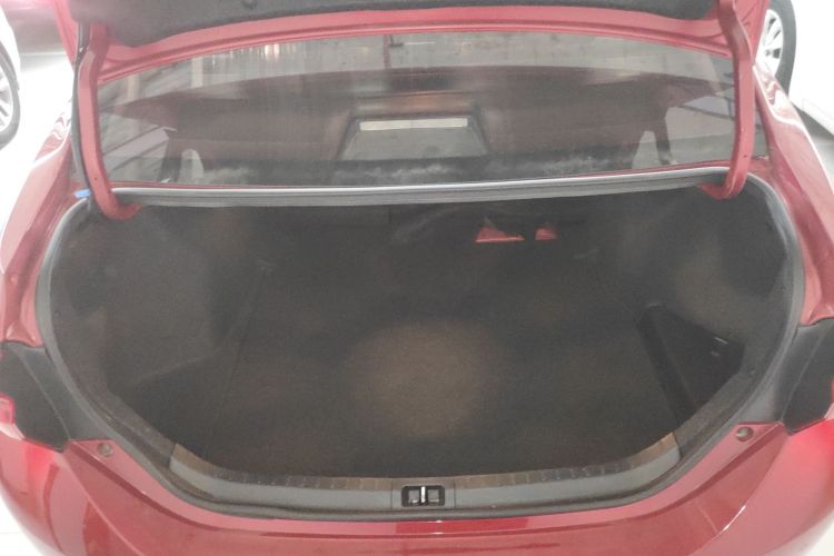 丰田 雷凌 2018款 185T CVT尊贵版 国V局部细节23