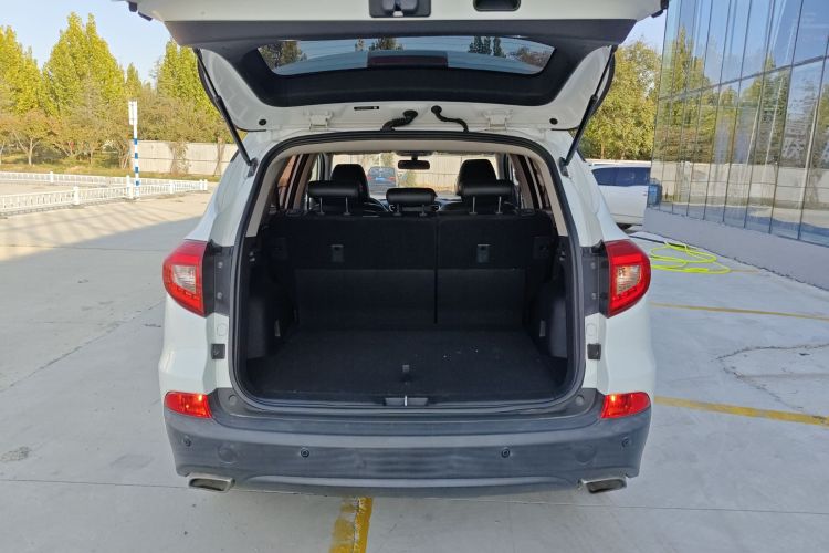 比亚迪 宋 2016款 盖世版 1.5TID 自动精英型局部细节23