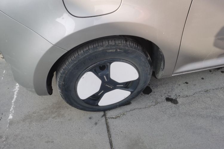 长安启源 长安Lumin 2022款 210km 香甜款车身外观6007