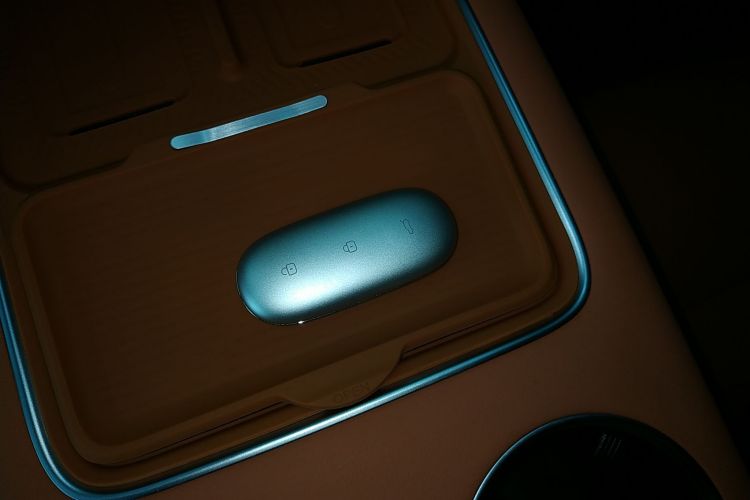 理想汽车 理想L9 2024款 Ultra中控内饰11