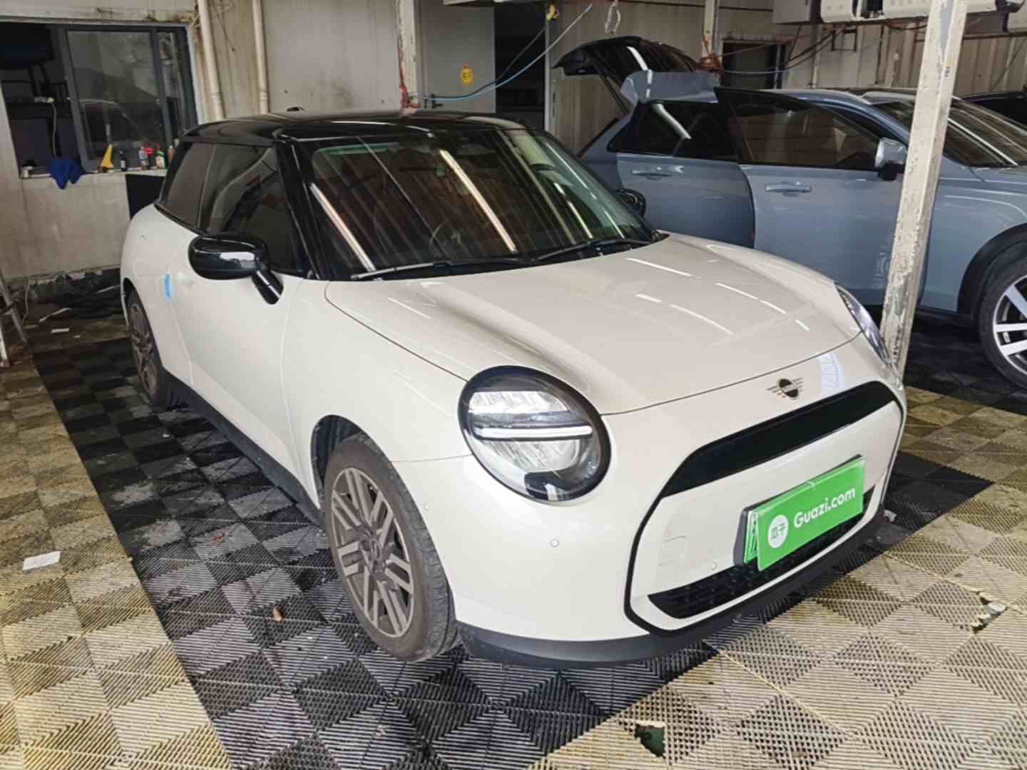 电动MINI COOPER 2024款 456km COOPER E 经典派(5)