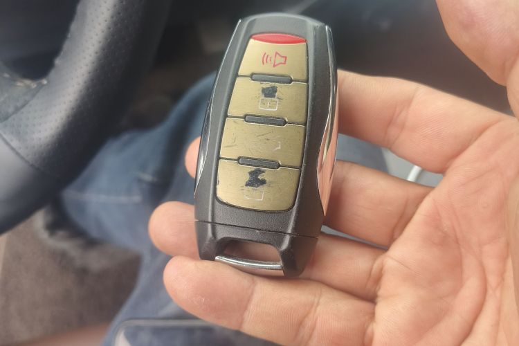 哈弗H6 2017款 蓝标 2.0T 自动两驱智尚型中控内饰11