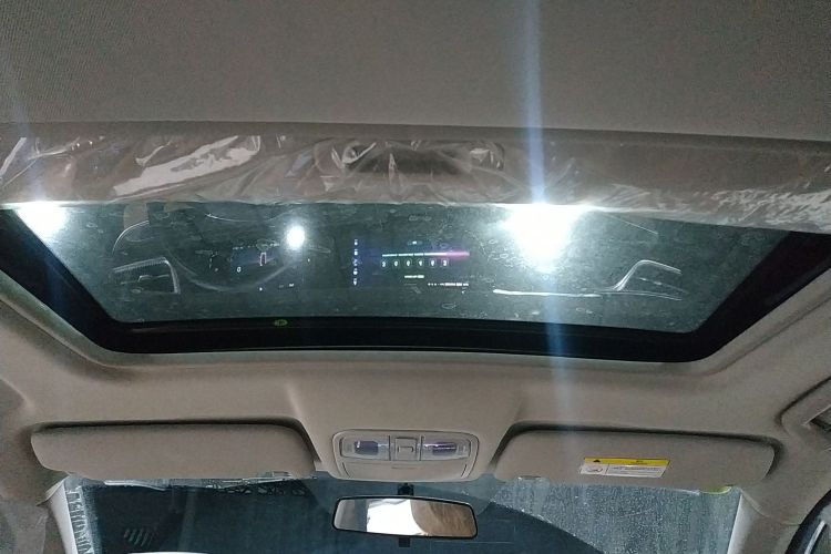 蓝电E5 2023款 1.5L DE-i 100KM畅享型 5座局部细节22