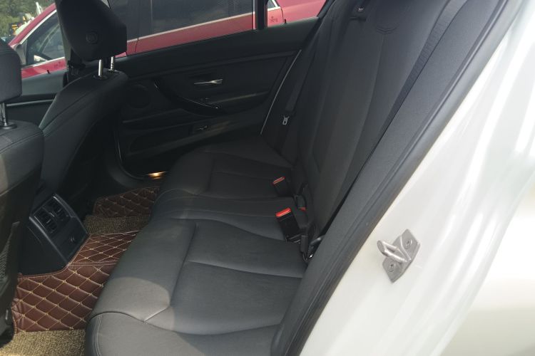 宝马3系 2018款 320Li 时尚型中控内饰21