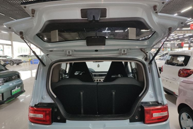 五菱汽车 宏光MINIEV 2020款 自在款 磷酸铁锂机舱底盘23