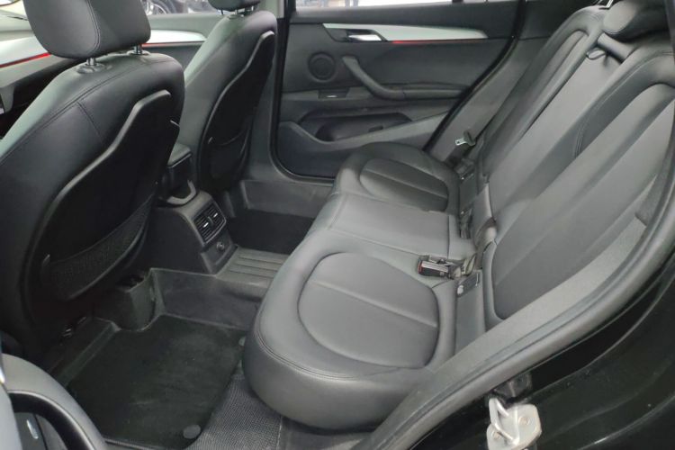 宝马X1 2018款 sDrive18Li 时尚型中控内饰21