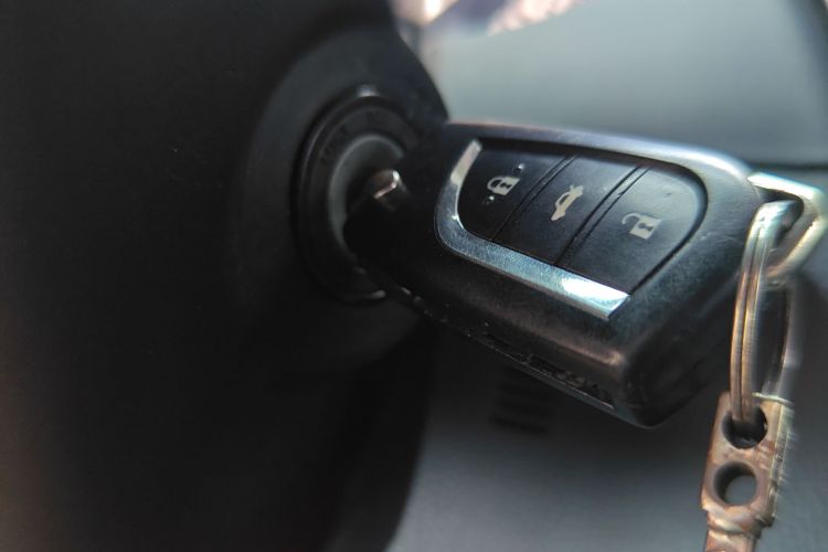 丰田 雷凌 2015款 1.6G CVT橙色限量版中控内饰11