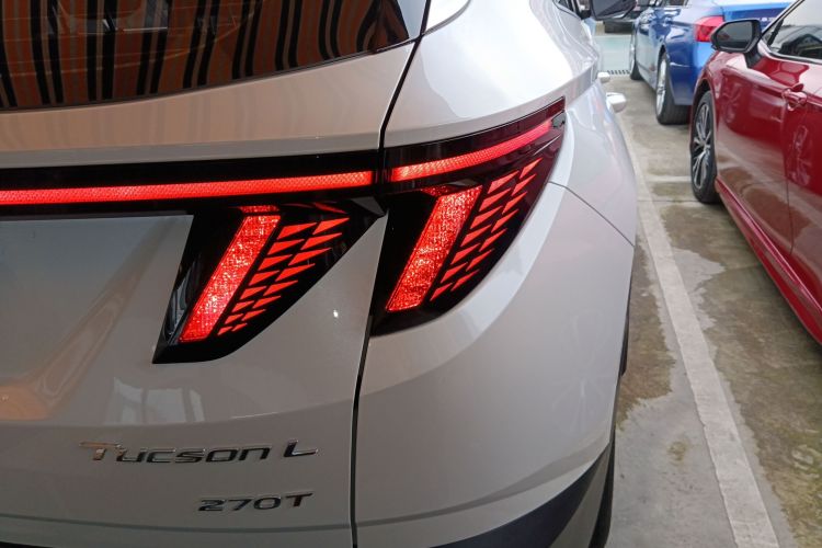 现代 2023款 途胜L 1.5T 自动两驱GLX精英版车身外观6002