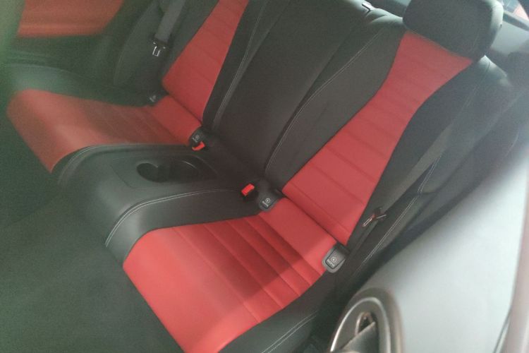 奔驰E级(进口) 2023款 改款 E 260 轿跑车中控内饰21