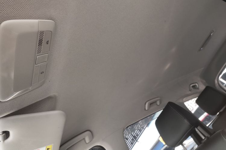 五菱汽车 五菱佳辰 2022款 1.5T 手动轻享活力型局部细节22