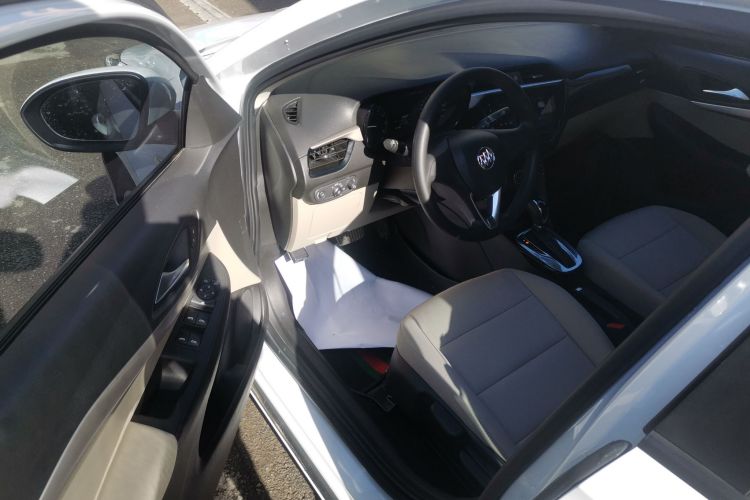 别克 凯越 2020款 15N CVT精英型中控内饰20