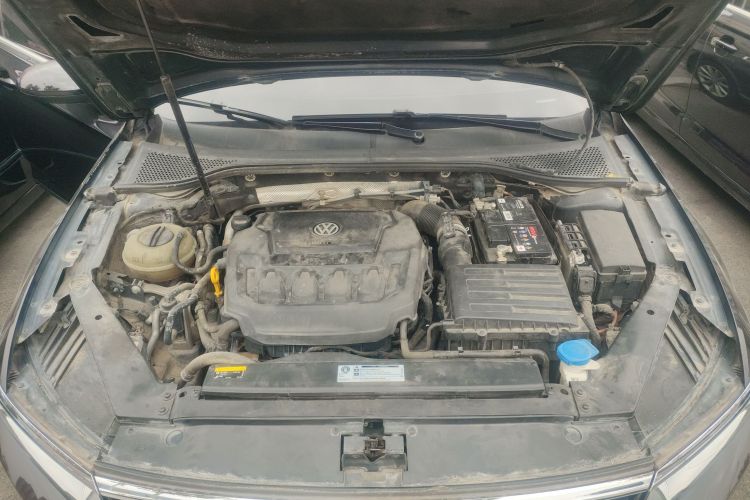 大众 迈腾 2019款 330TSI DSG 领先型 国VI机舱底盘24