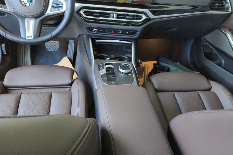 宝马3系 2023款 325Li M运动曜夜套装中控内饰18