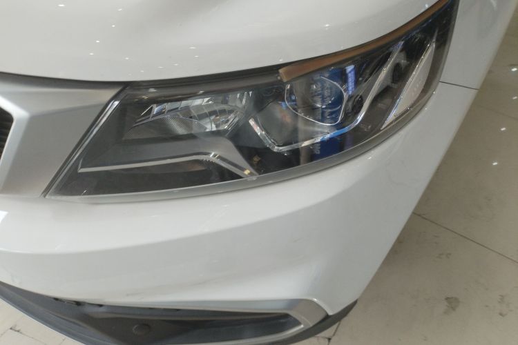 吉利汽车 远景X6 2018款 1.8L 手动4G互联豪华型局部细节36