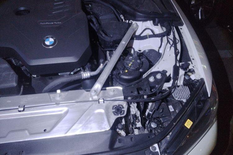 宝马4系 2023款 425i Gran Coupe M运动曜夜套装局部细节9007