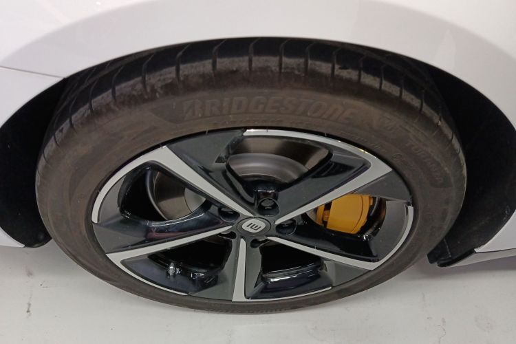 小米汽车 小米SU7 2024款 四驱超长续航高阶智驾Max版车身外观6008