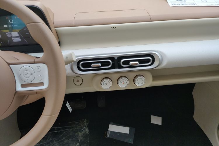 五菱汽车 宏光MINIEV 2024款 第三代 215km 青春版中控内饰16