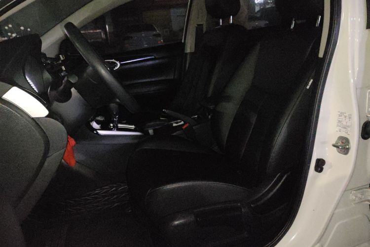 日产 轩逸 2022款 经典 1.6XL CVT豪华版中控内饰19