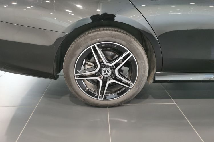 奔驰E级(进口) 2023款 改款 E 260 时尚型运动版车身外观6008