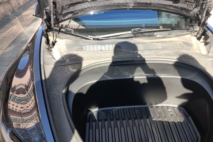 特斯拉 Model 3 2023款 后轮驱动版局部细节9006