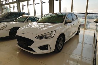 福特 福克斯 2020款 两厢 1.5L 自动锋跃型