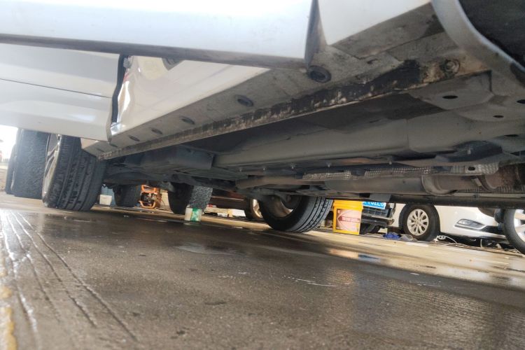 魏牌 VV7 2017款 2.0T 旗舰型局部细节9001