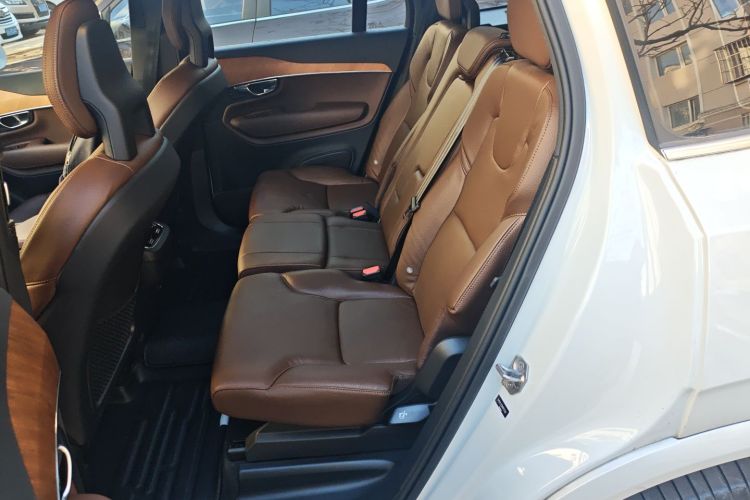 沃尔沃XC90 2021款 B5 智行豪华版 7座中控内饰21