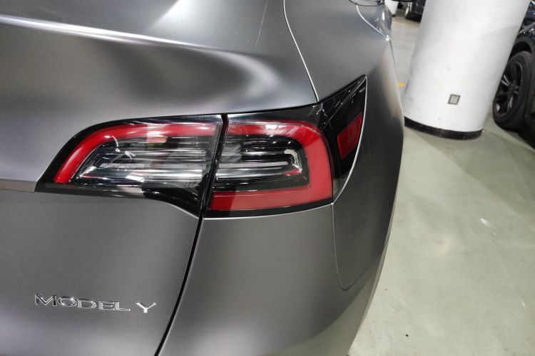 特斯拉 Model Y 2022款 后轮驱动版车身外观6006