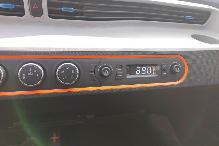 五菱汽车 宏光MINIEV 2020款 自在款 三元锂中控内饰16