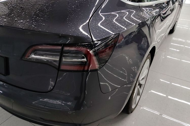 特斯拉 Model 3 2019款 标准续航后驱升级版车身外观9