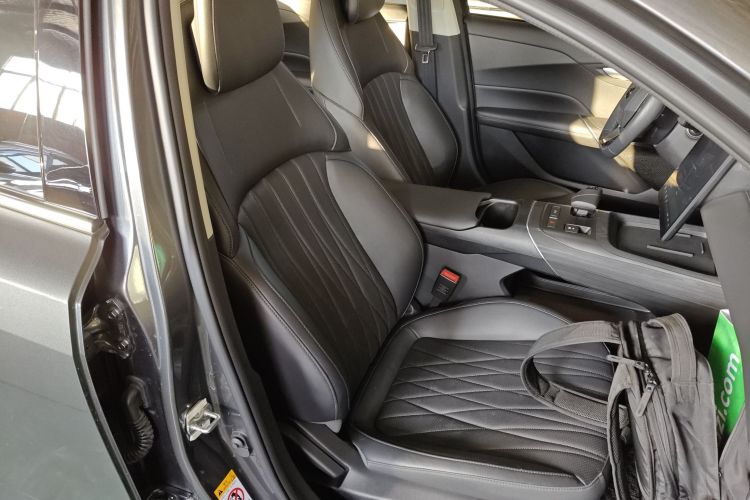 长安 逸动 2024款 1.5T GDI自动 旗舰型局部细节41