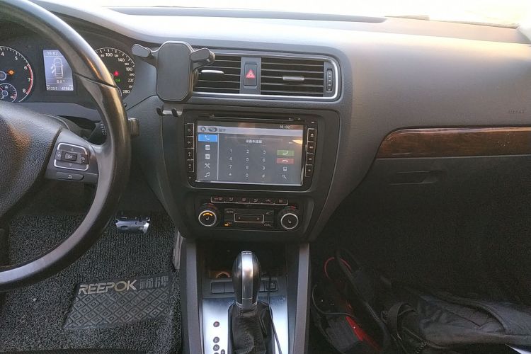 大众 速腾 2014款 改款 1.4TSI 自动旗舰版局部细节16