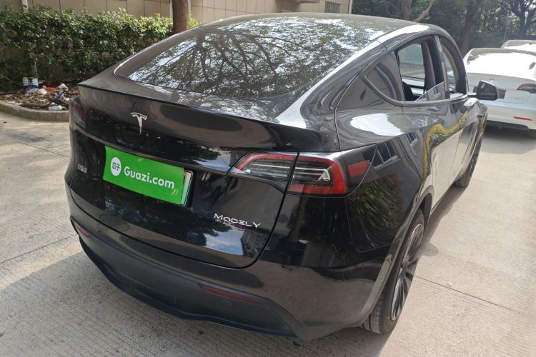 特斯拉 Model Y 2023款 后轮驱动版车身外观6005