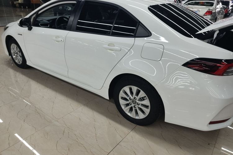 丰田 卡罗拉 2023款 1.8L 智能电混双擎 先锋版车身外观4