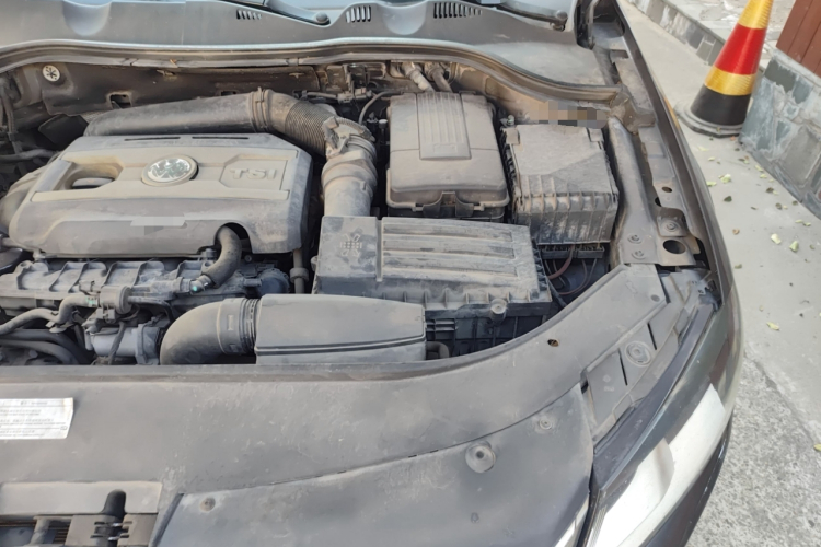 大众 迈腾 2013款 1.8TSI 领先型局部细节9007