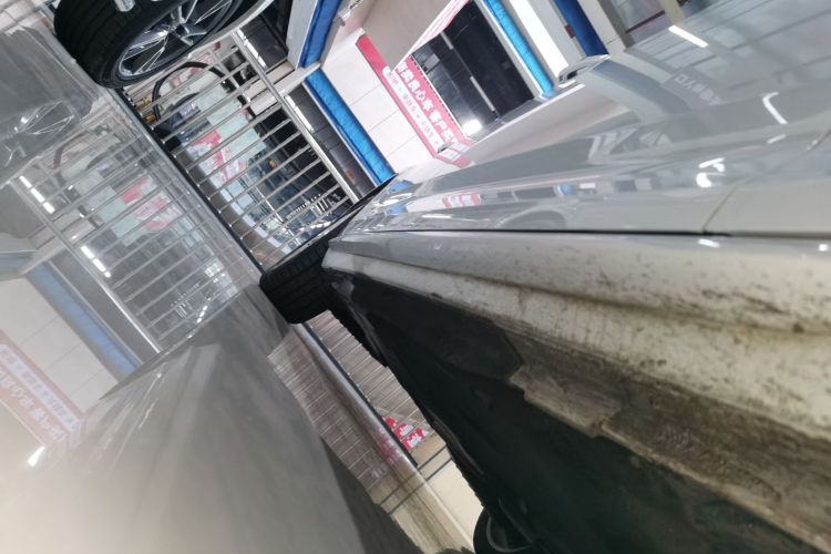 奥迪A4L 2019款 40 TFSI 进取型 国VI局部细节9001