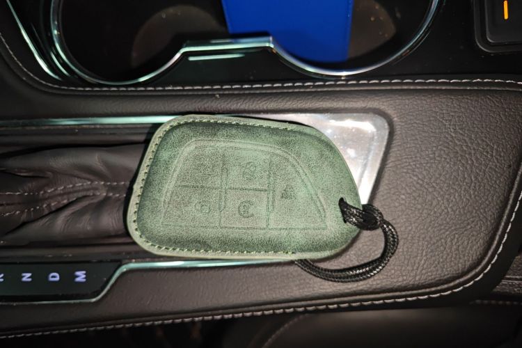 凯迪拉克CT4 2022款 28T 风尚型中控内饰7001